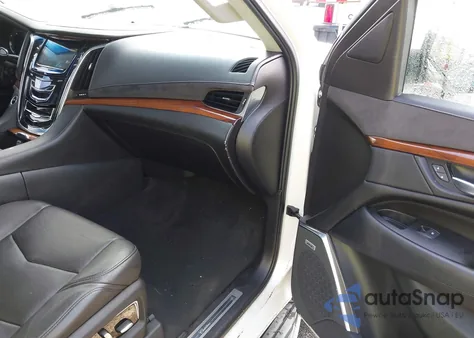 2016 Cadillac Escalade Luxury Collection z USA, uszkodzony, nr VIN 1GYS4BKJ9GR303485